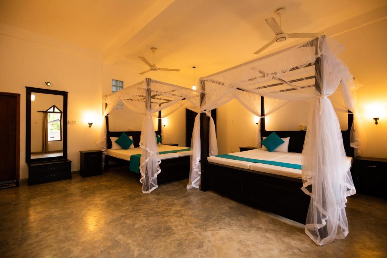 International Beach Hotel & Restaurant Hikkaduwa Eksteriør bilde