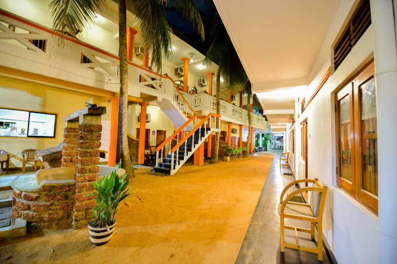 International Beach Hotel & Restaurant Hikkaduwa Eksteriør bilde