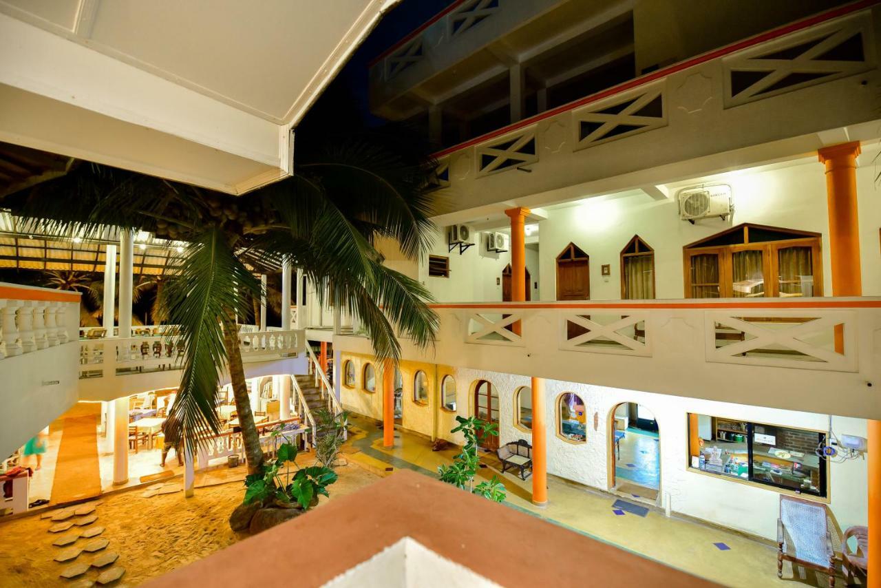 International Beach Hotel & Restaurant Hikkaduwa Eksteriør bilde